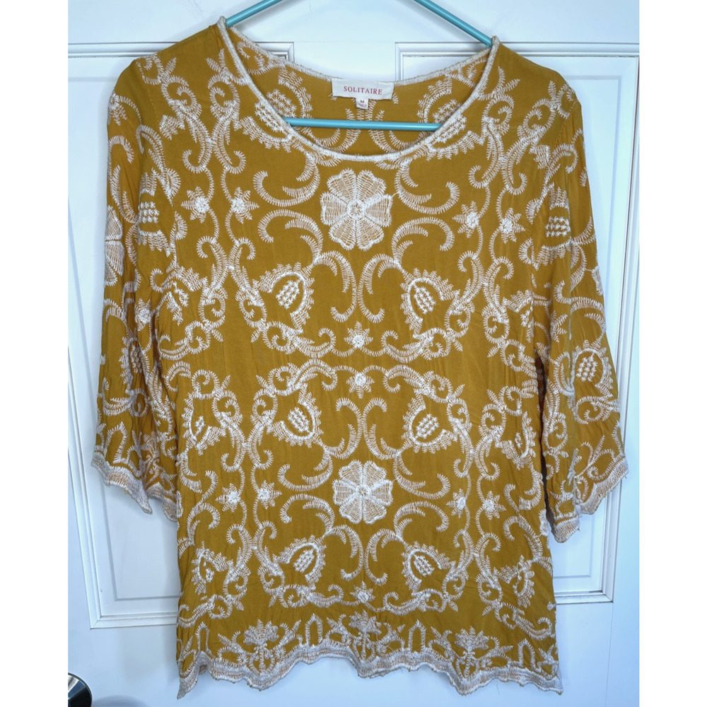 Solitaire Women's Embroidered Floral Blouse Sz M Scallop Hem Peasant Ornate Boho